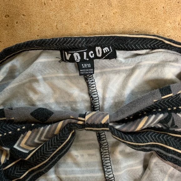 💕 Tribal Print Long Sleeve Bodycon Dress 🎉 - Picture 4 of 4